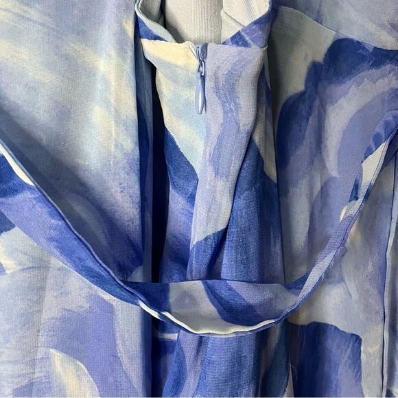 LULU’S The Way to Perfection Blue Abstract Print Surplice Maxi Dress - Picture 13 of 15